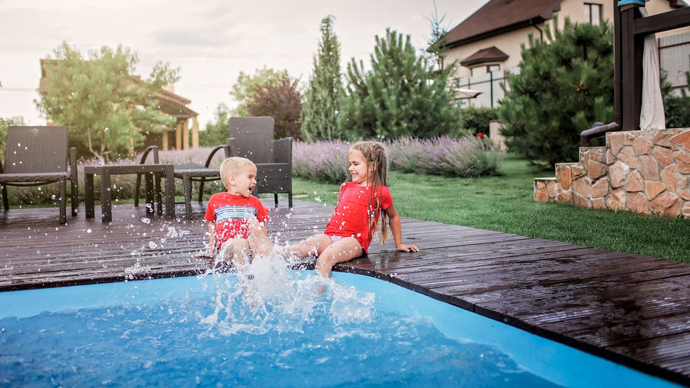 5 Reasons to get a backyard pool this summer