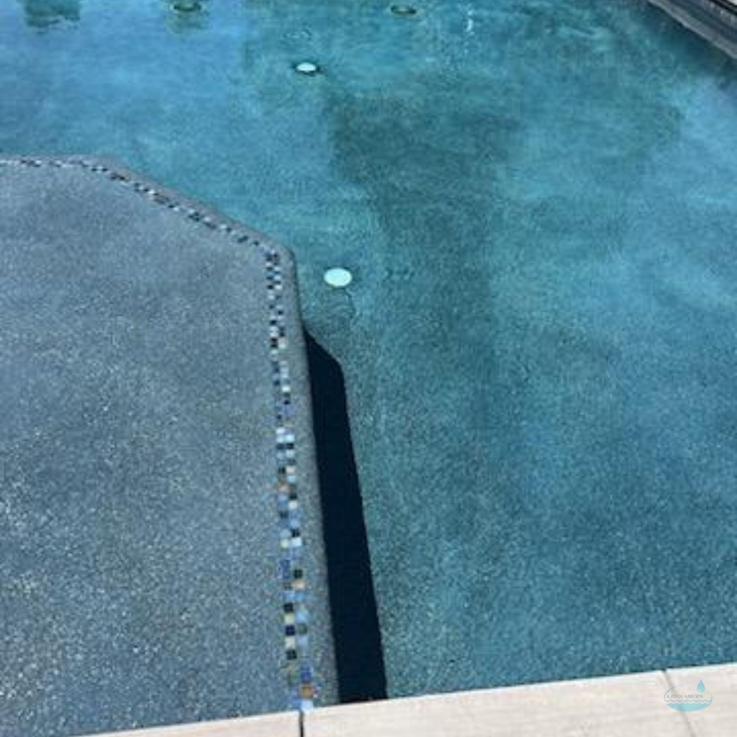 Quartz Aggregate Finishes for Enhanced Durability and Color Retention