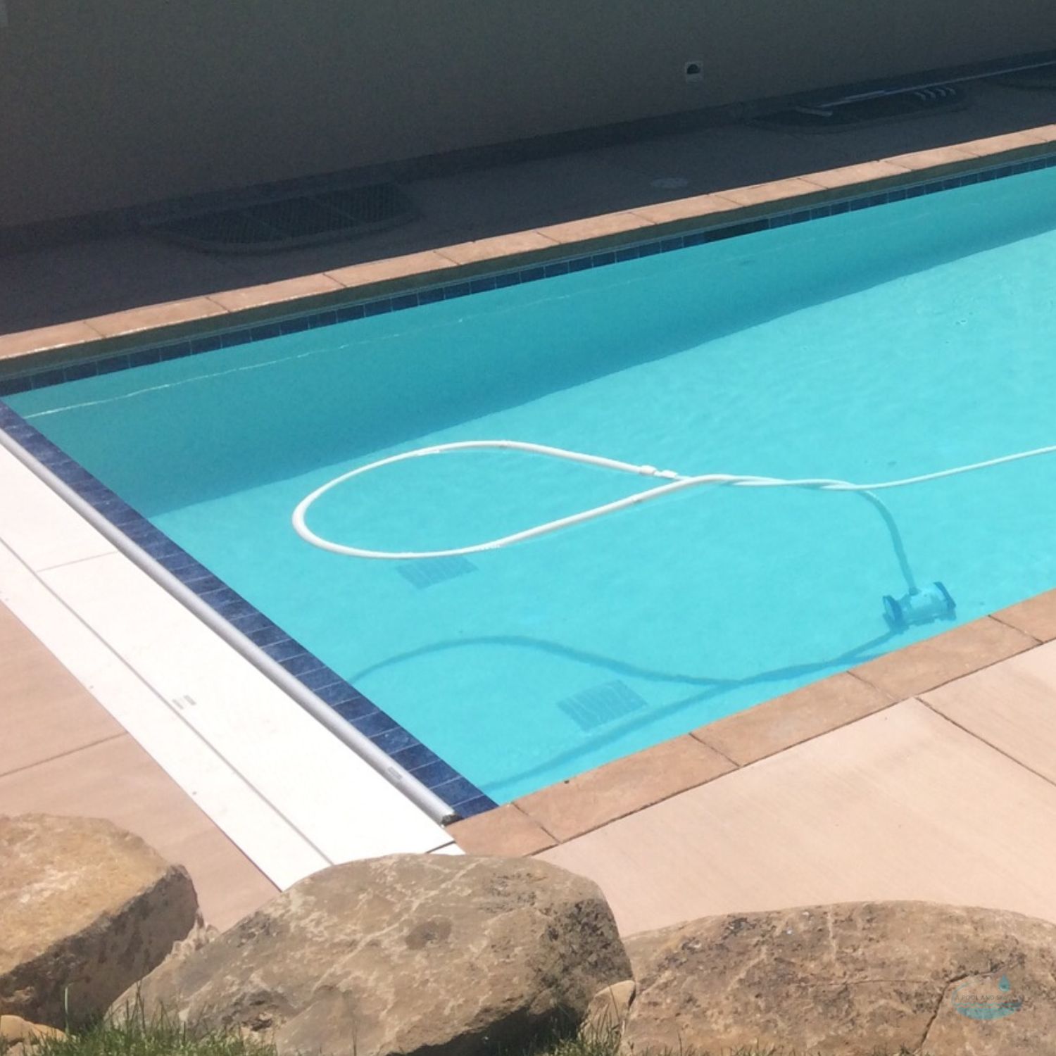 Robotic Cleaning and Integrated Pool Covers for Utah Swimming Pools